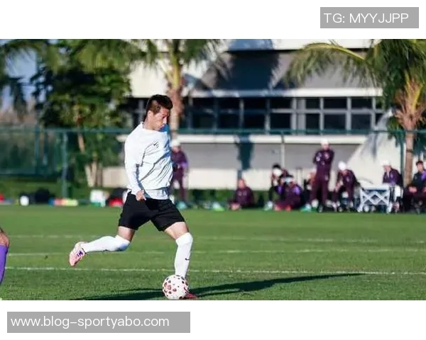 大连英博热身赛逆转山东泰山王昊斌黄山靖宽杰联手进球助胜 大连英博热身赛逆转山东泰山王昊斌黄山靖宽杰联手进球助胜