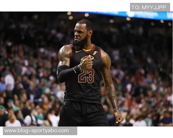 詹姆斯标志性时刻引争议为何选择如此低级的方式赚钱